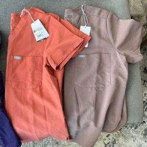 Figs Catarina Scrub Tops - size Medium